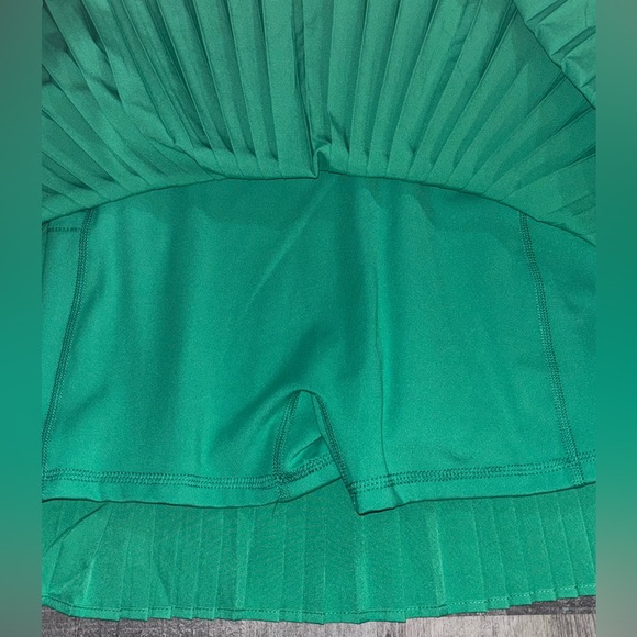 🍏NWT Yogalicious Lux Hybrid Net Motion pleated tennis dress - Picture 11 of 14